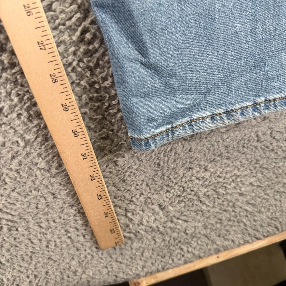 Levis before purchasing